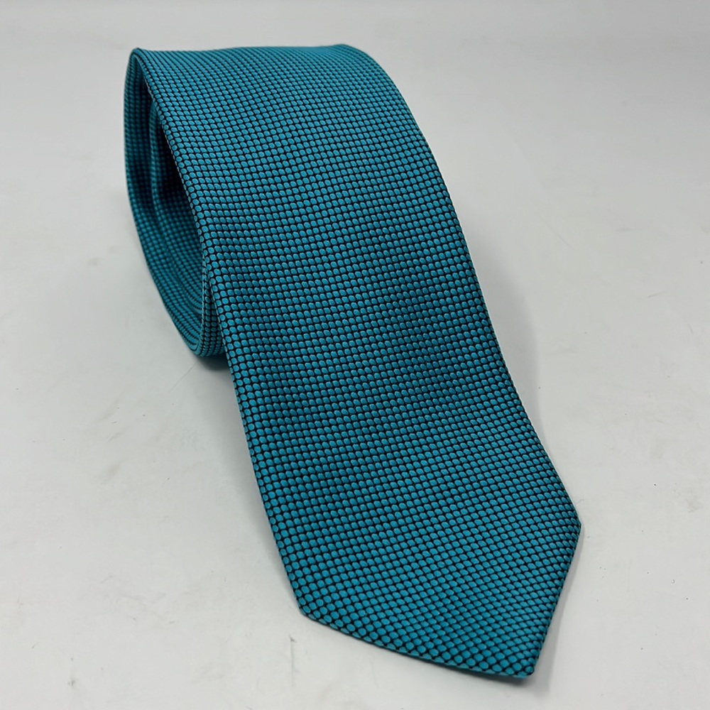 Calvin Klein slim blue tie